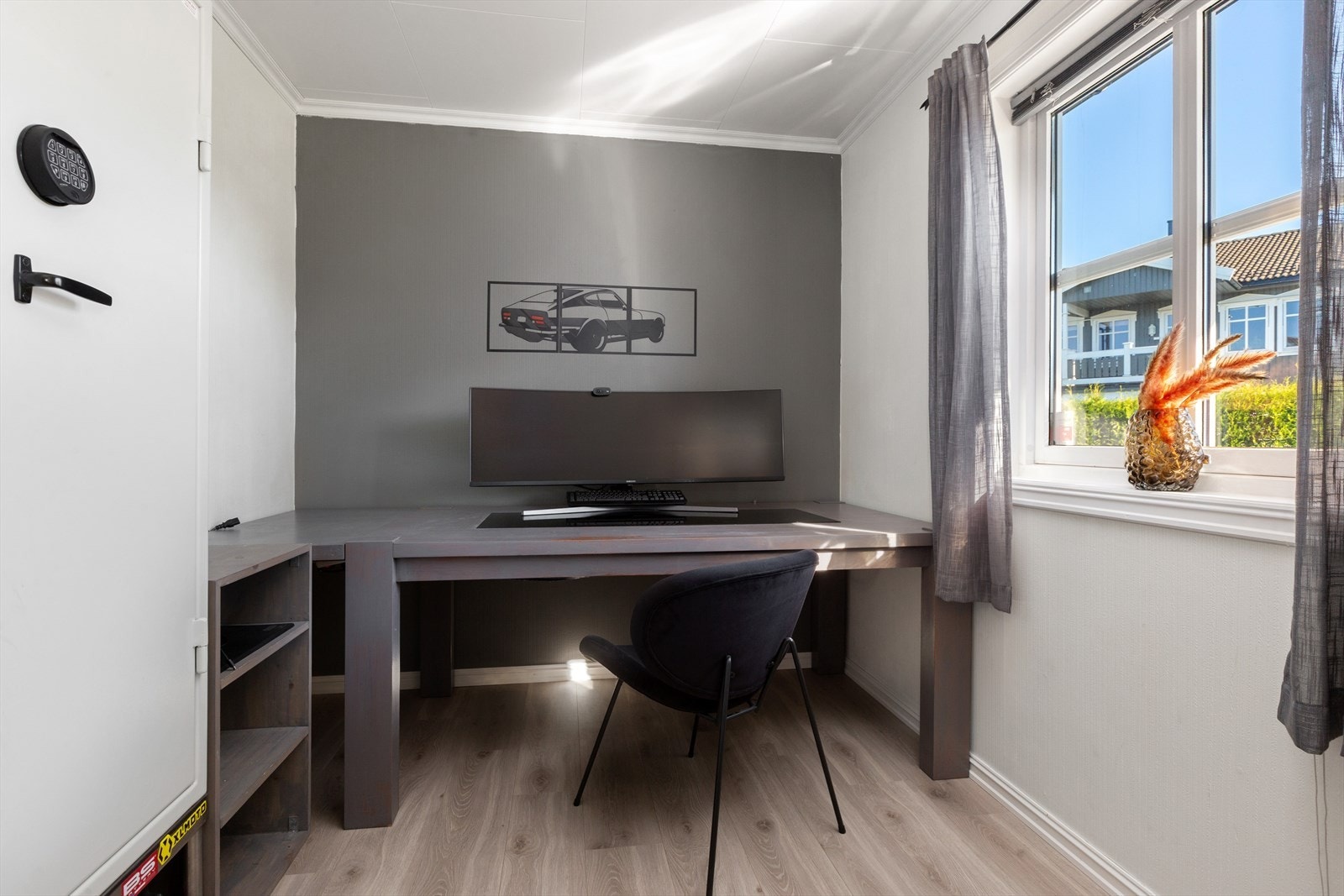 Soverom i første etasje, brukes i dag som kontor. Galleribilde