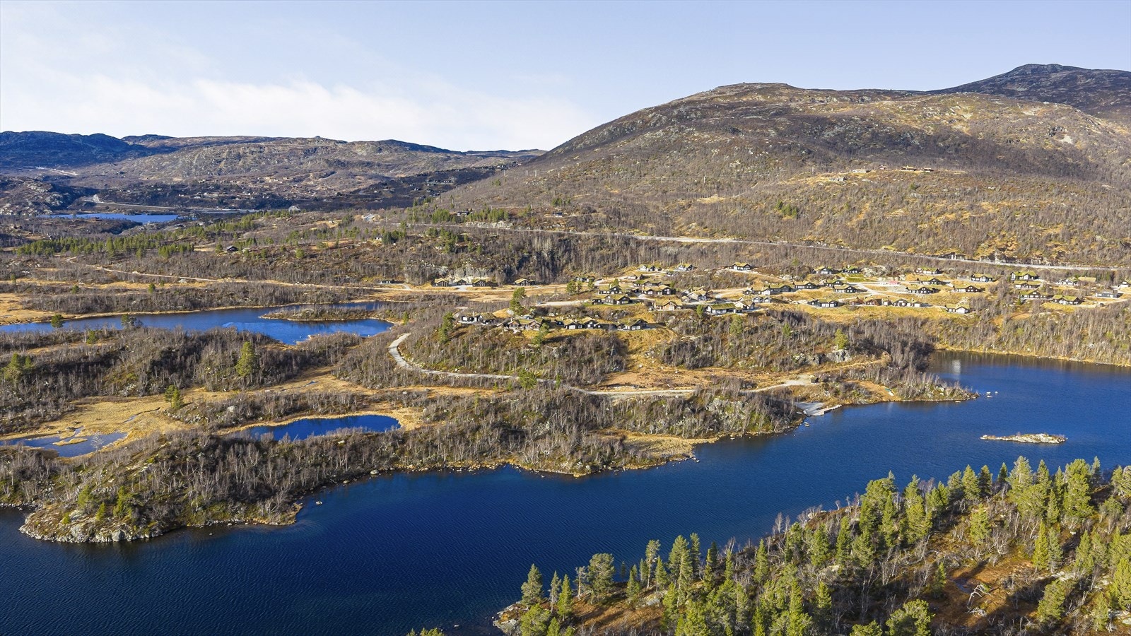 Alpintanlegget har hele 13 preparerte skiløyper og 6 skitrekk ligger ca. 5 minutters kjøretur unna Galleribilde