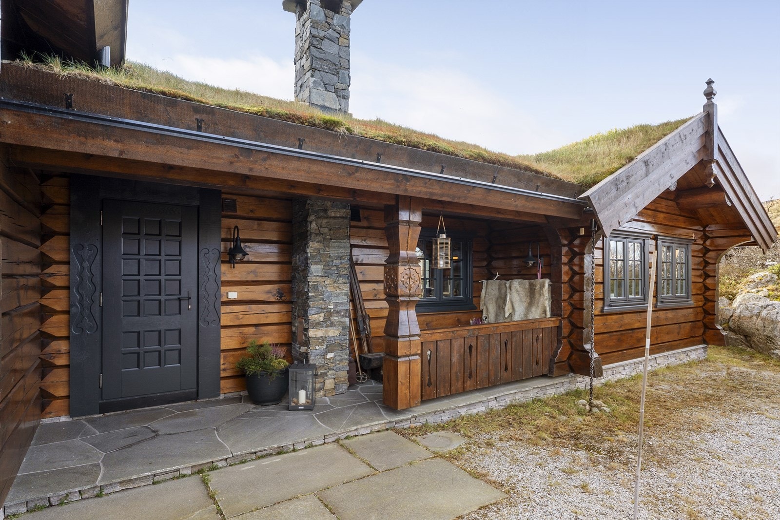 Overbygget inngangsparti - Velkommen inn! Galleribilde