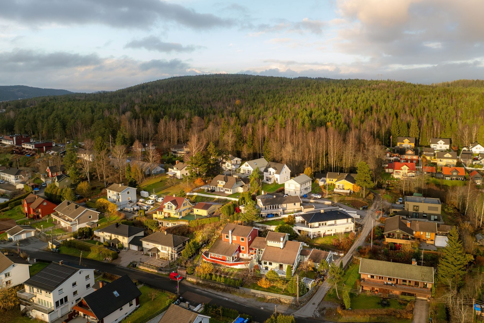 Veletablert, attraktivt og barnevennlig boligområde på Tangerud på Gamle Stovner. Galleribilde