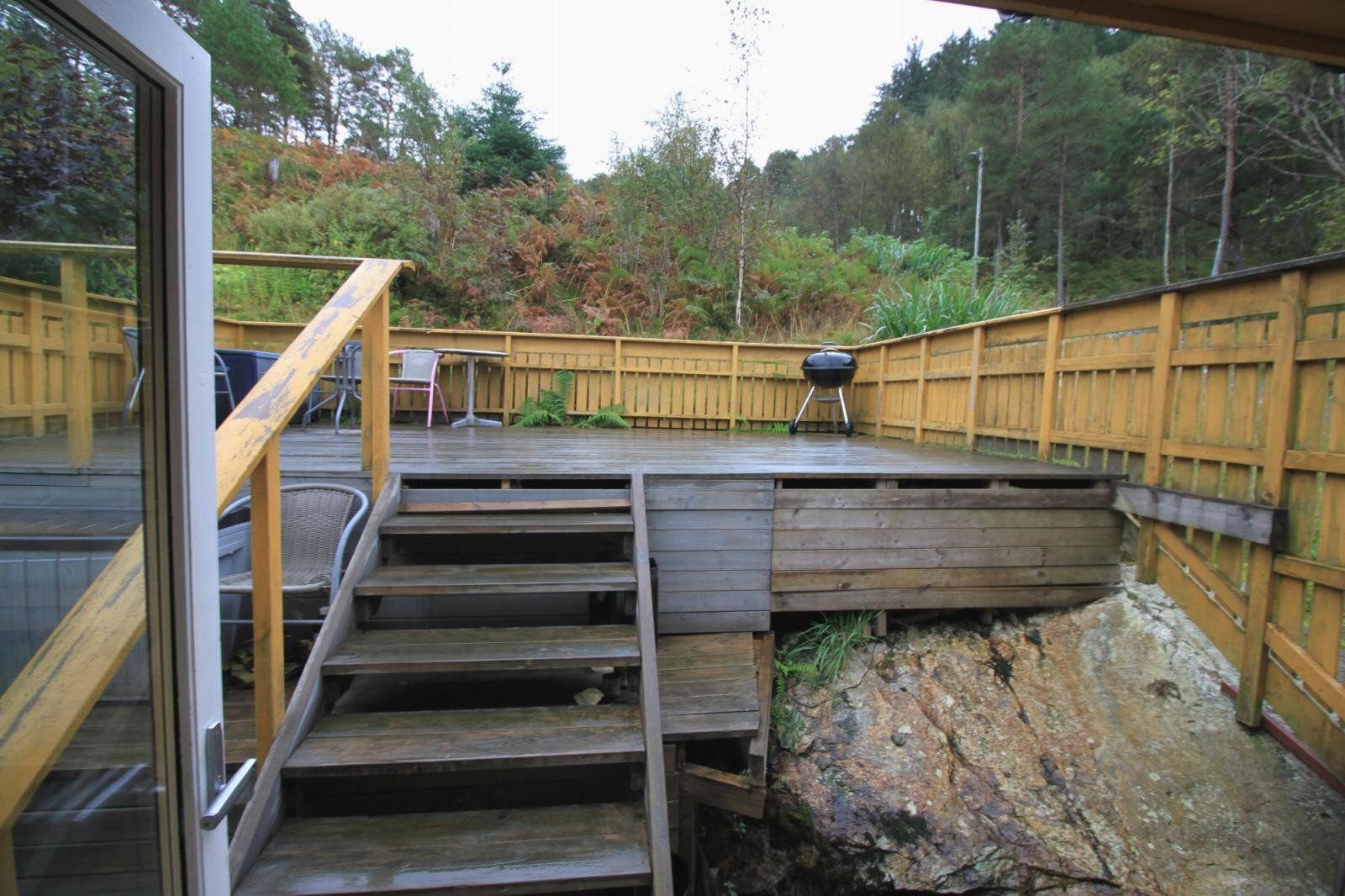 Stor platting på baksiden av huset Galleribilde