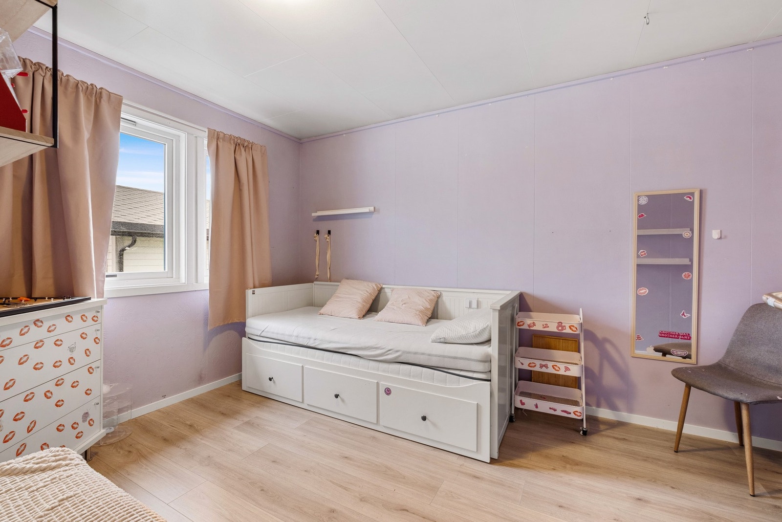 Det andre soverommet passer ypperlig som barnerom. Galleribilde