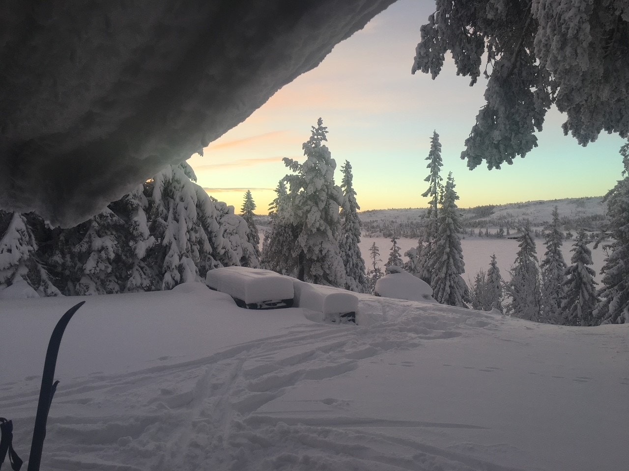 Det er bare å ta skia fatt. (Selgers private bilder) Galleribilde