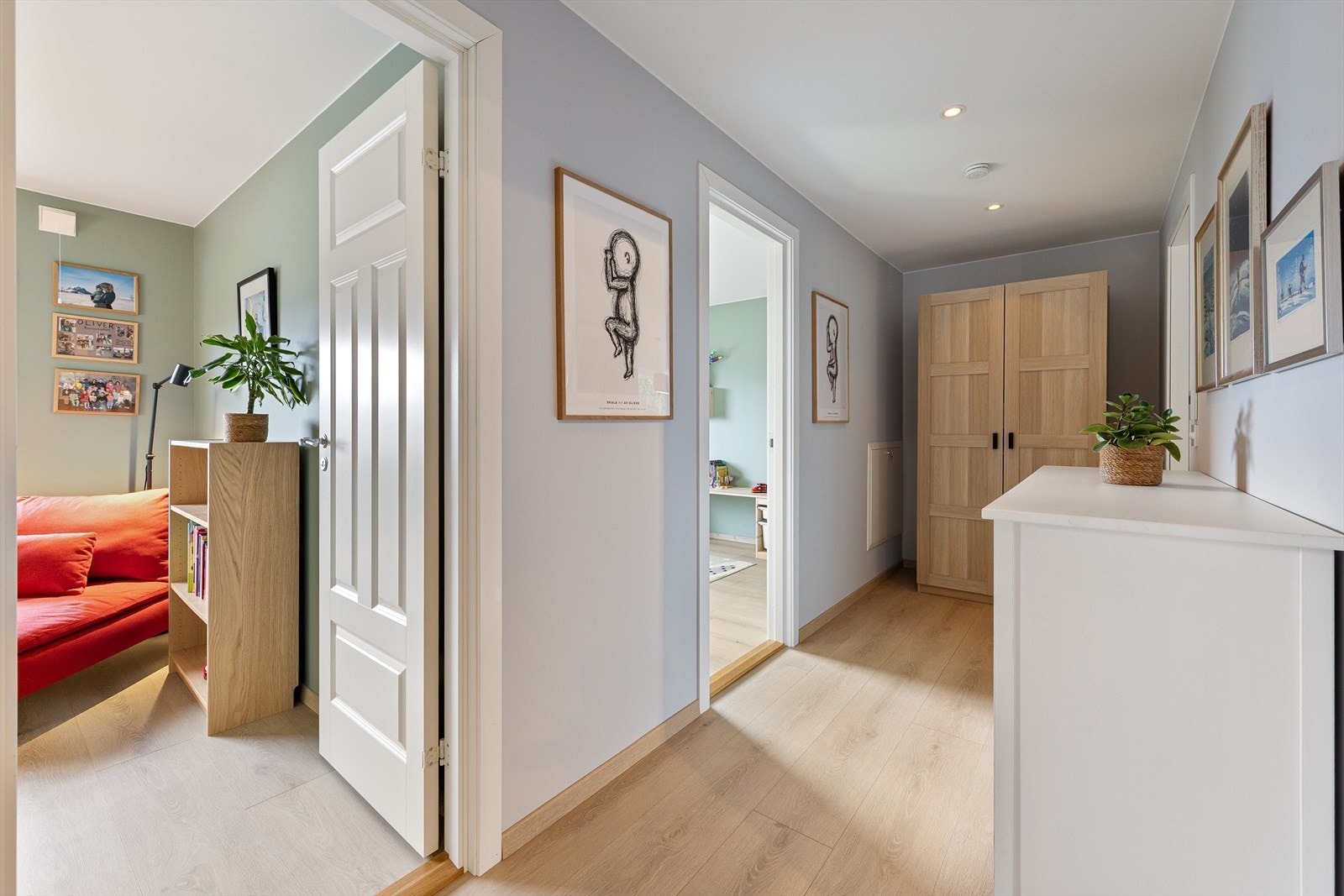 I etasjen finner vi fire gode soverom. Galleribilde