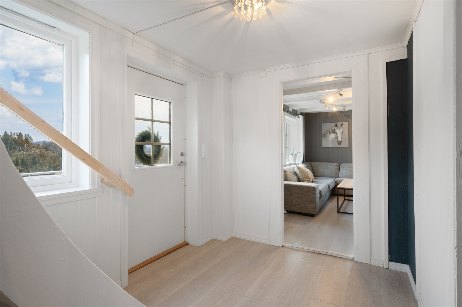 Fra gangen kommer du til boligens terrasse! Galleribilde