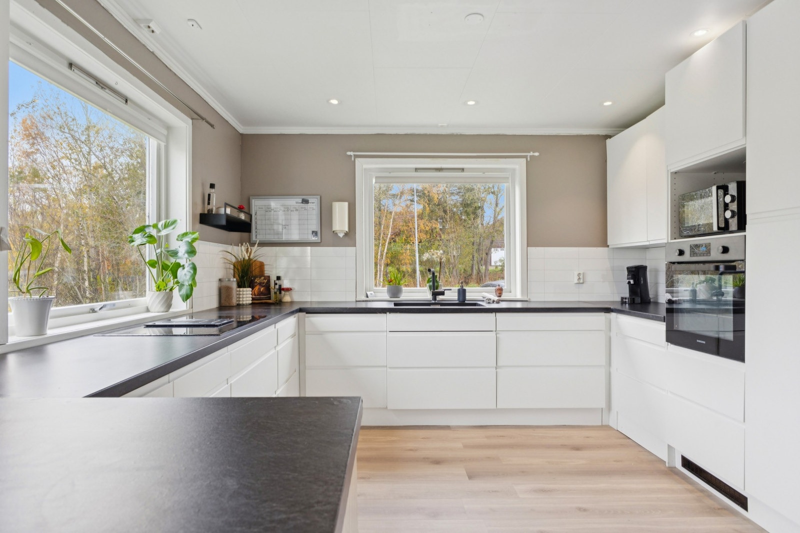 Kjøkkenet holder en fin standard fra rundt 2020. Galleribilde