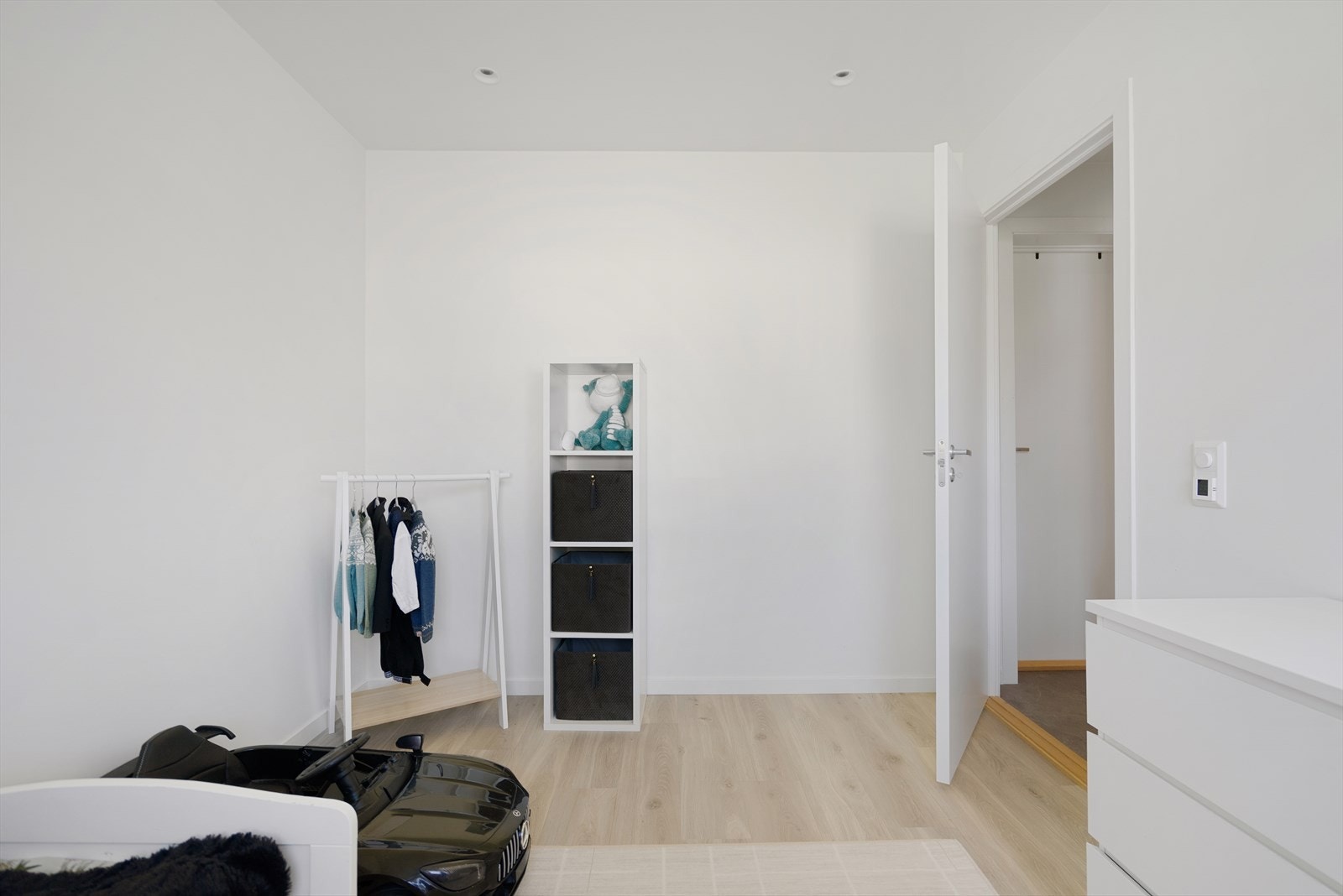 Soverom 2 - Plass til både seng og garderobeløsning Galleribilde