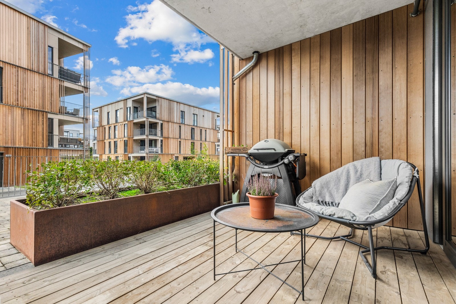 Terrassen er sørvendt med gode solforhold. Galleribilde