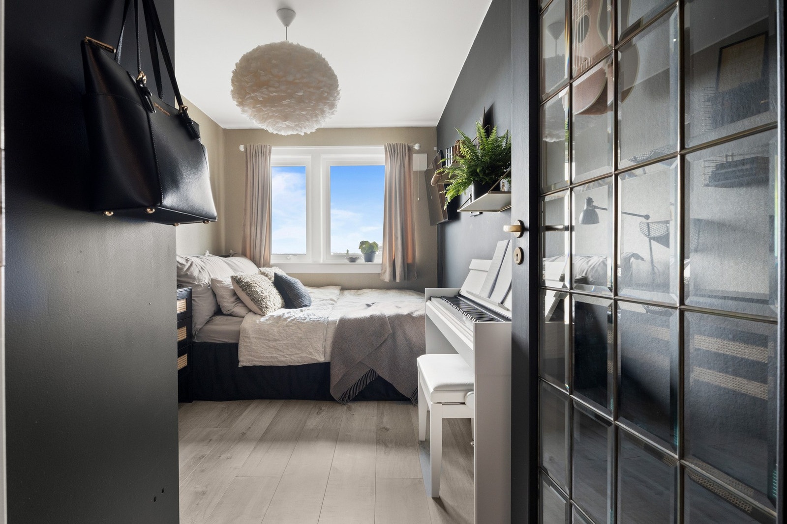 Soverom nr. 2 Galleribilde