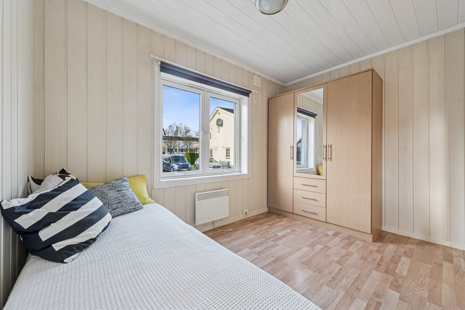 Store vinduer gir gode lysinslipp Galleribilde