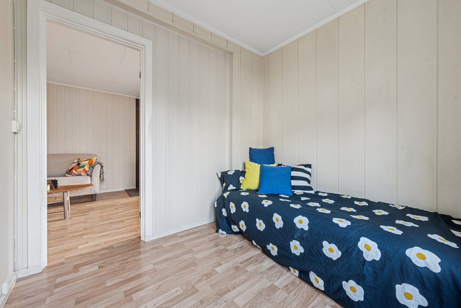 En lun atmosfære og et behagelig soveromsmiljø. Galleribilde