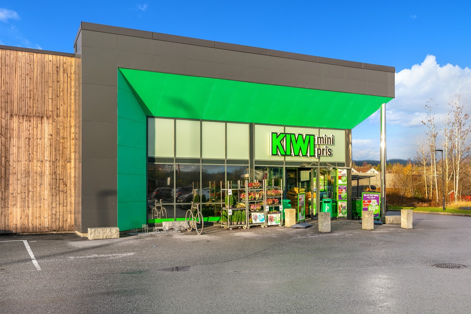 Via tunnellen er det bare få meter til Kiwi på Heiatoppen. Galleribilde