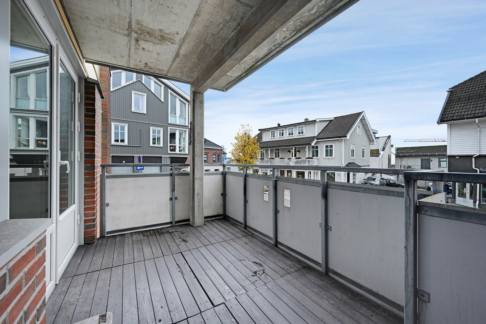 Her får du flott oversikt over "Wilfred" og 17-mai toget fra egen balkong... Galleribilde