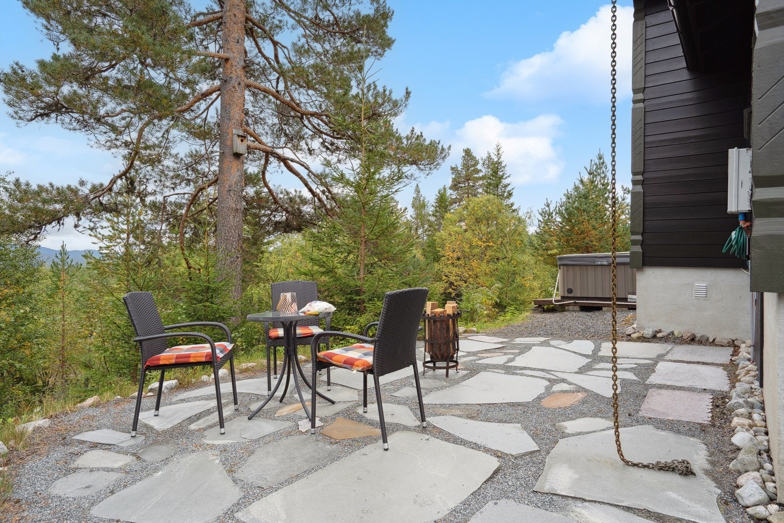 Koselig uteplass. Galleribilde