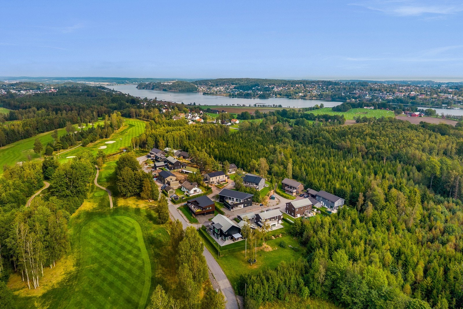 For de golfinteresserte er du KUN ett steinkast unna Vestfold golfklubb Galleribilde