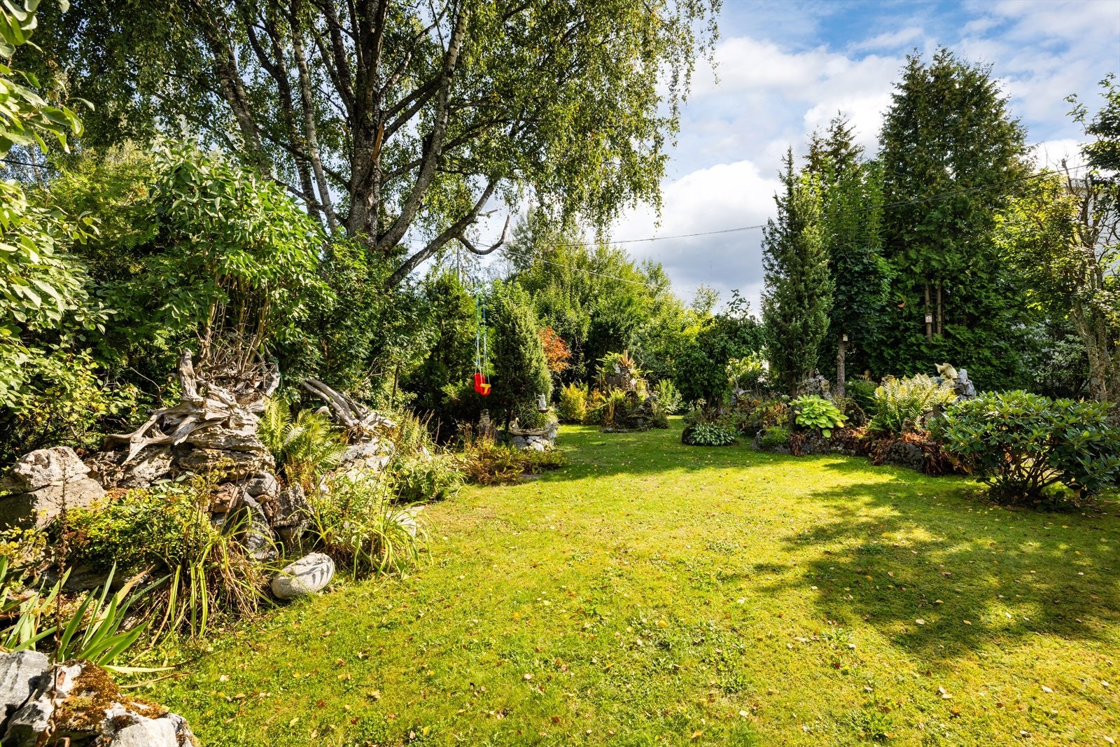 Hagen byr også på gode plenarealer som gir rom for både lek og avslapning. Galleribilde