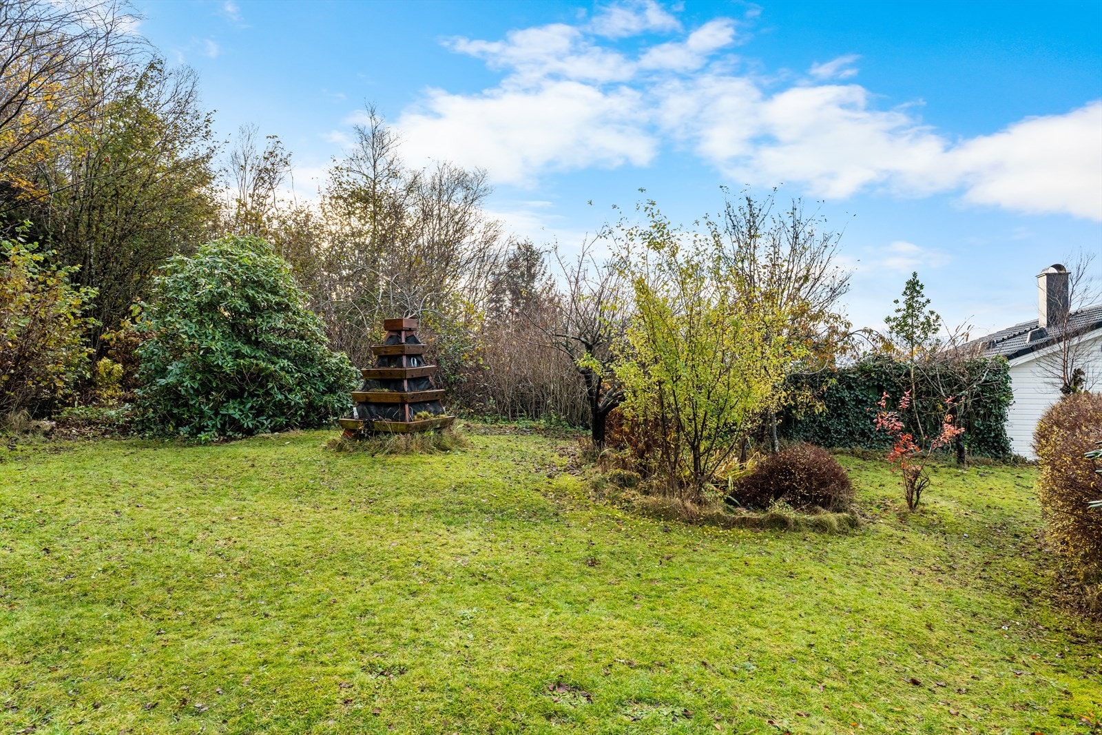 Hagen er delvis eid av boligen og delvis eid av Tysvær kommune. Galleribilde