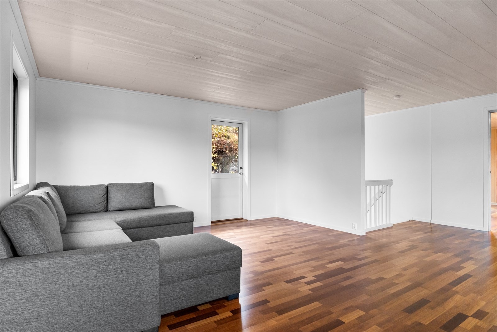 Utgang til terrasse. Galleribilde