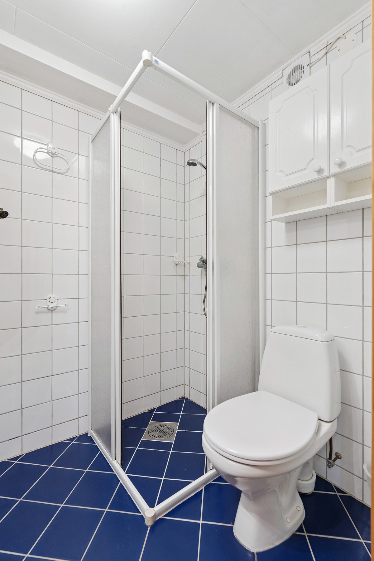 Bad kjelleretasje. Galleribilde