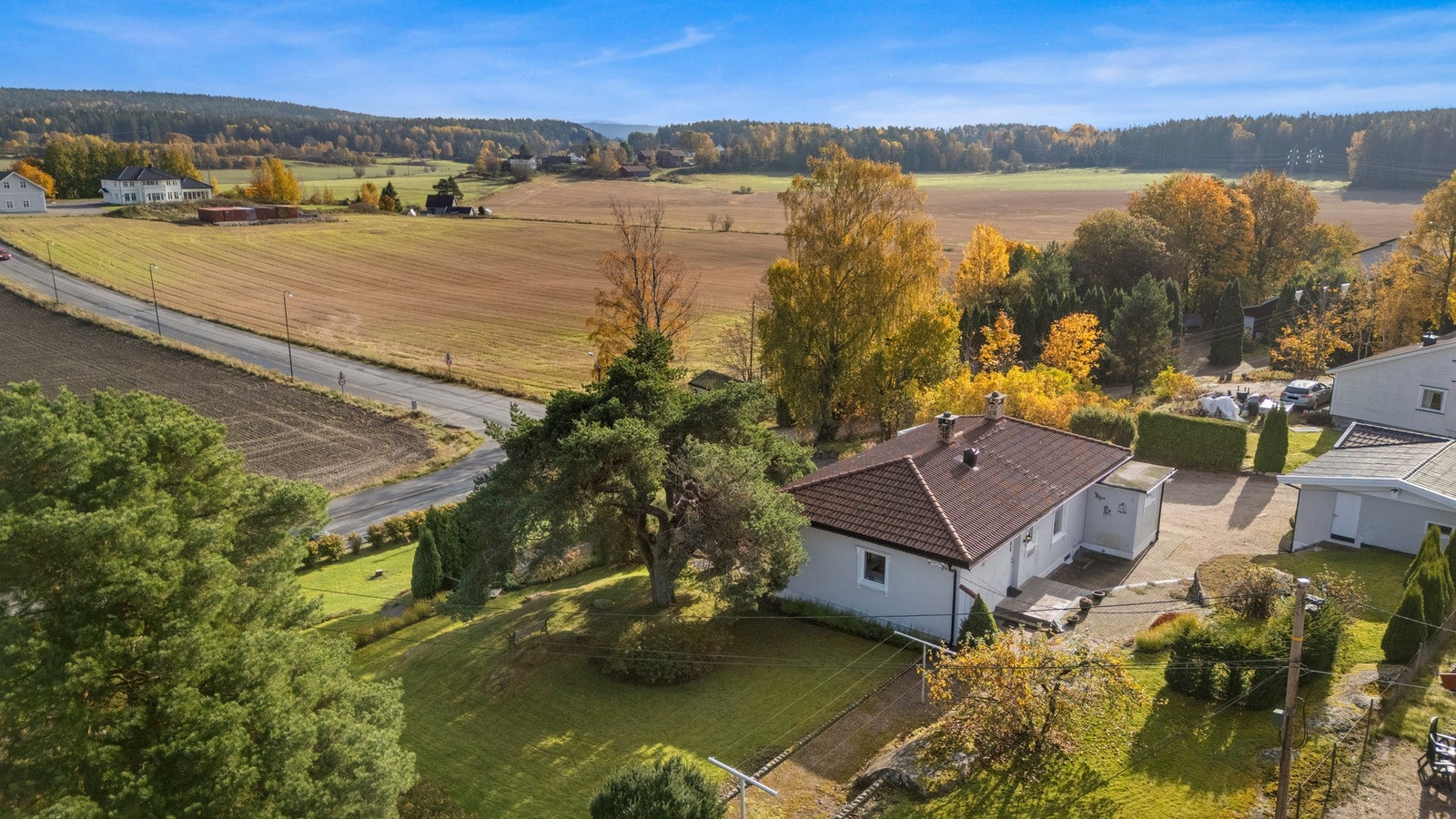 Eiendommen ligger landlig til. Galleribilde