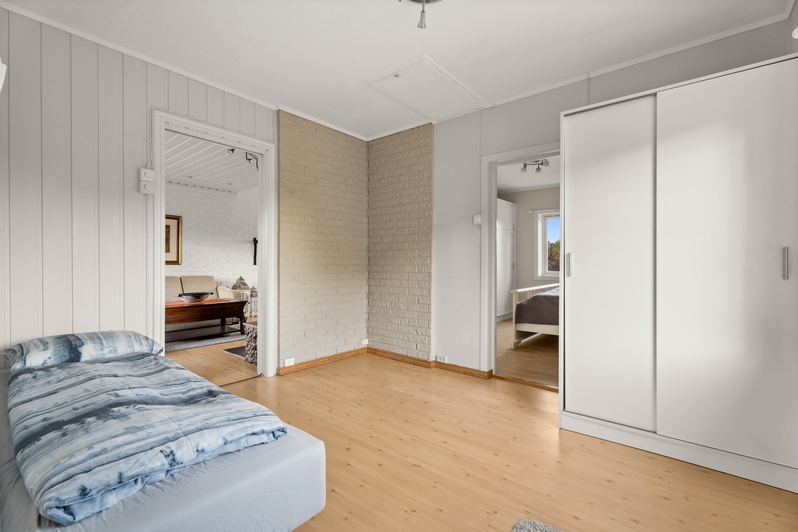 Soverom nummer 2 er også av god størrelse. Galleribilde