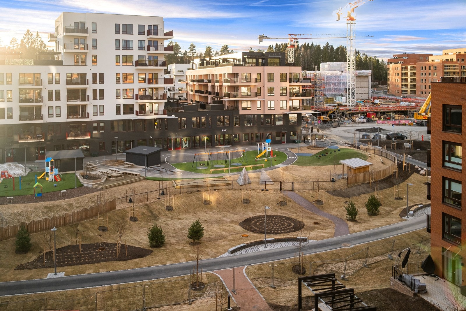 Utsyn fra balkongen (dette bildet er tatt fra etasjen over) Galleribilde