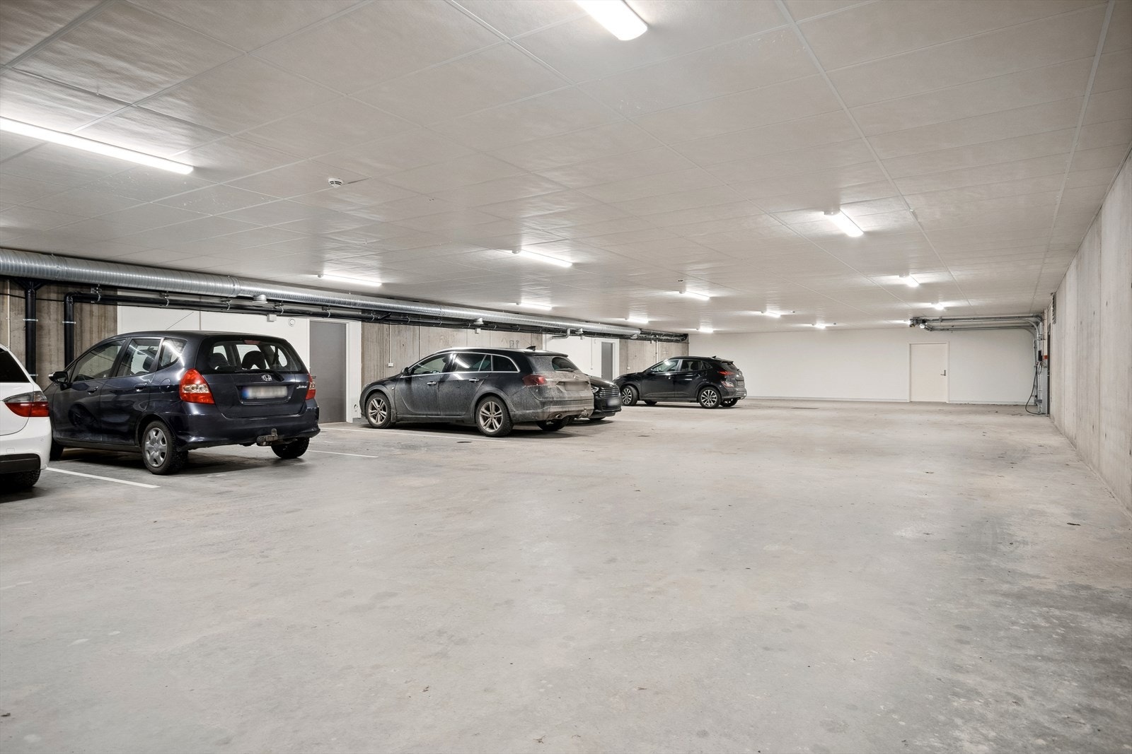 Felles parkeringskjeller. Galleribilde