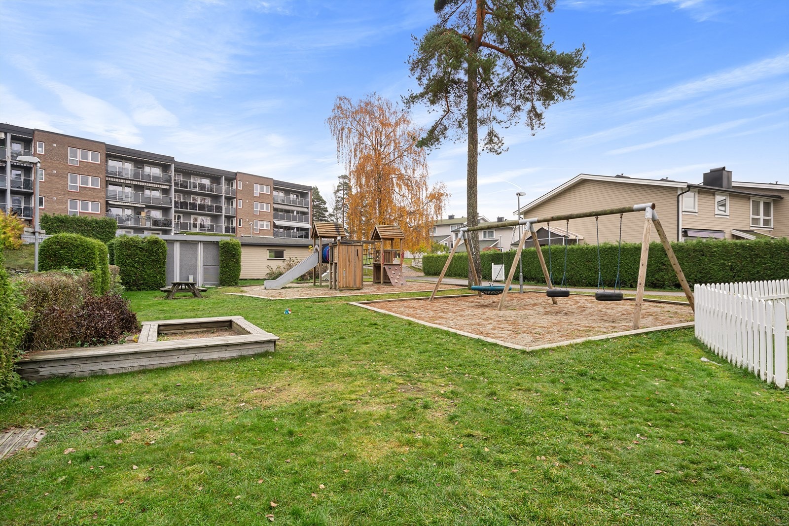 Barnevennlig beliggenhet i et populært område på Øreåsen. Galleribilde