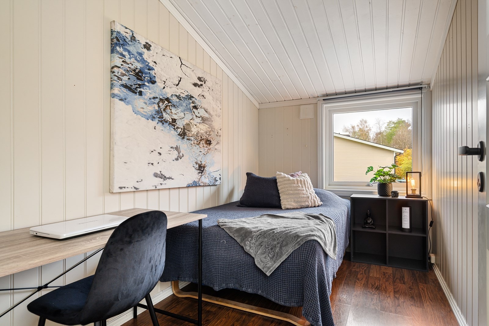 Soverom 2 egner seg godt som barnerom, gjesterom eller kontor. Galleribilde