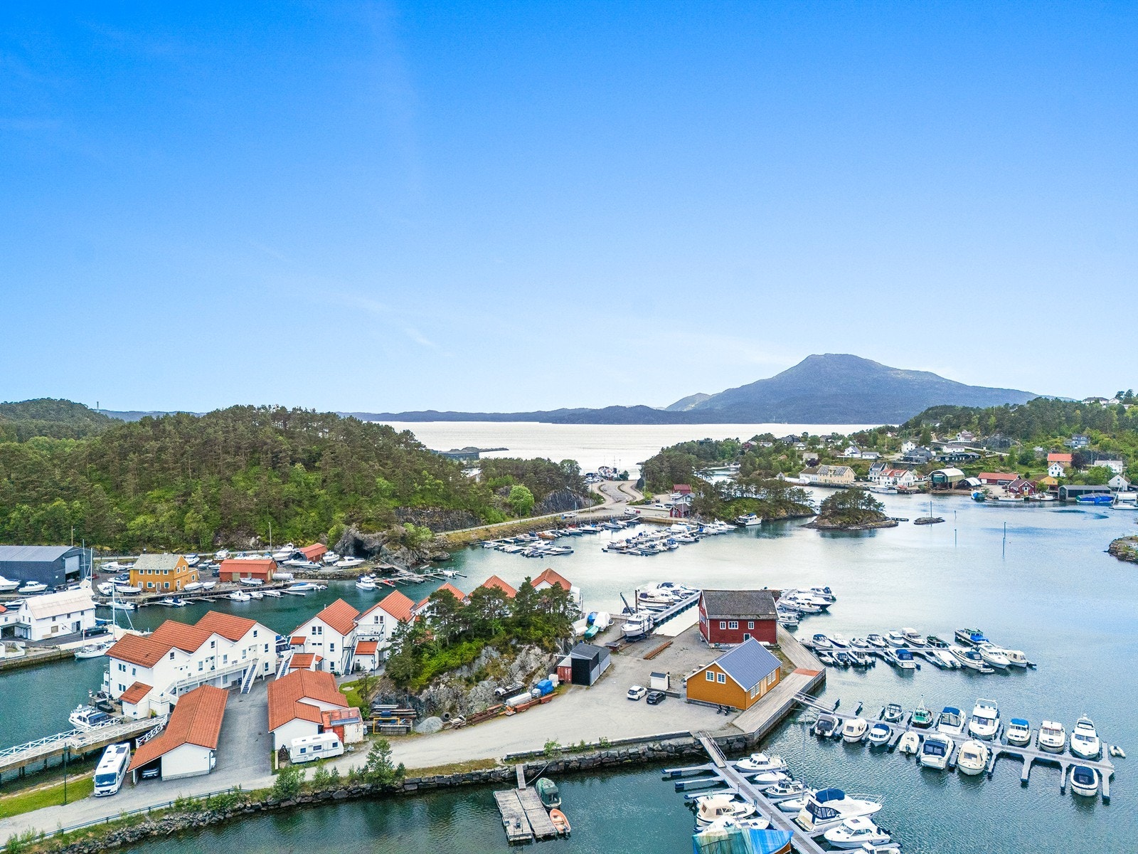 Sagvåg er et attraktivt og familievennlig område med kort vei til det meste! Galleribilde