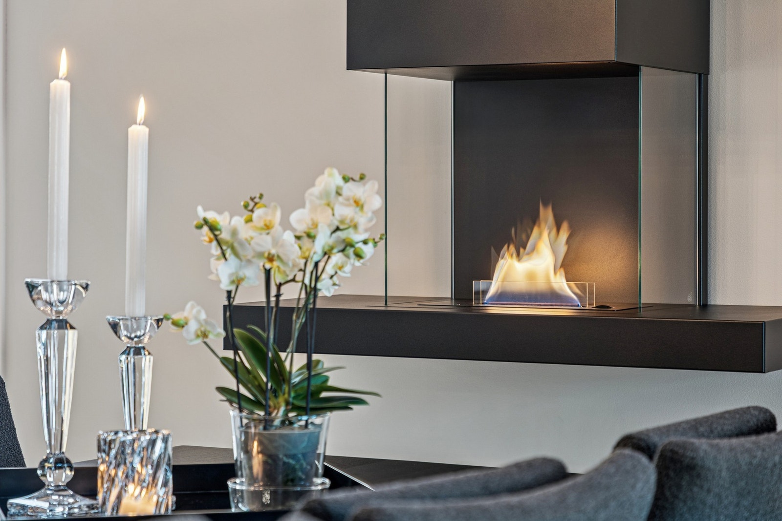 Tenderpeis gir et varmt og stemningsfullt samlingspunkt i rommet. Galleribilde