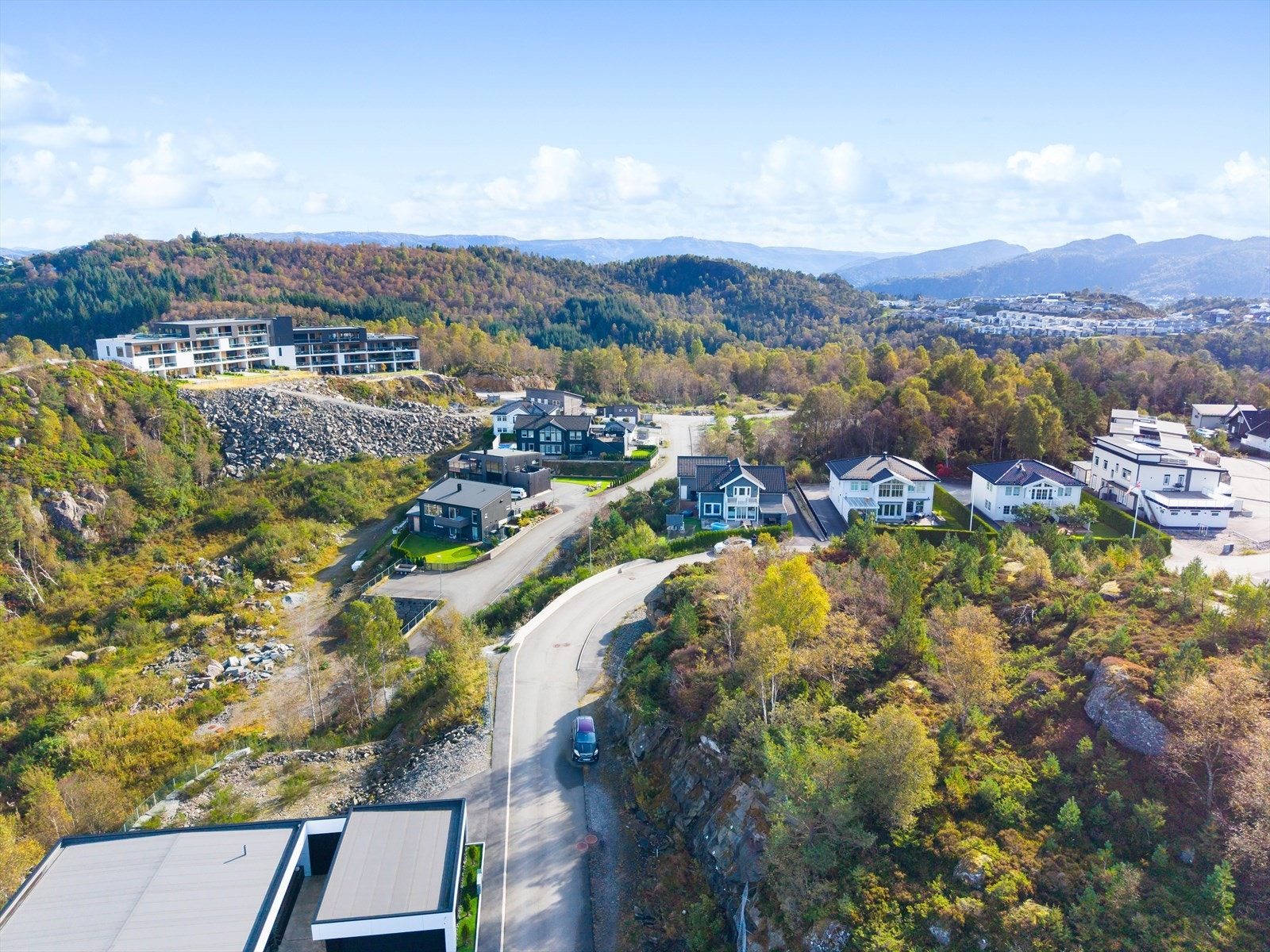 En får flott utsikt i flere retninger og samtidig som man er godt skjermet for innsyn. Galleribilde