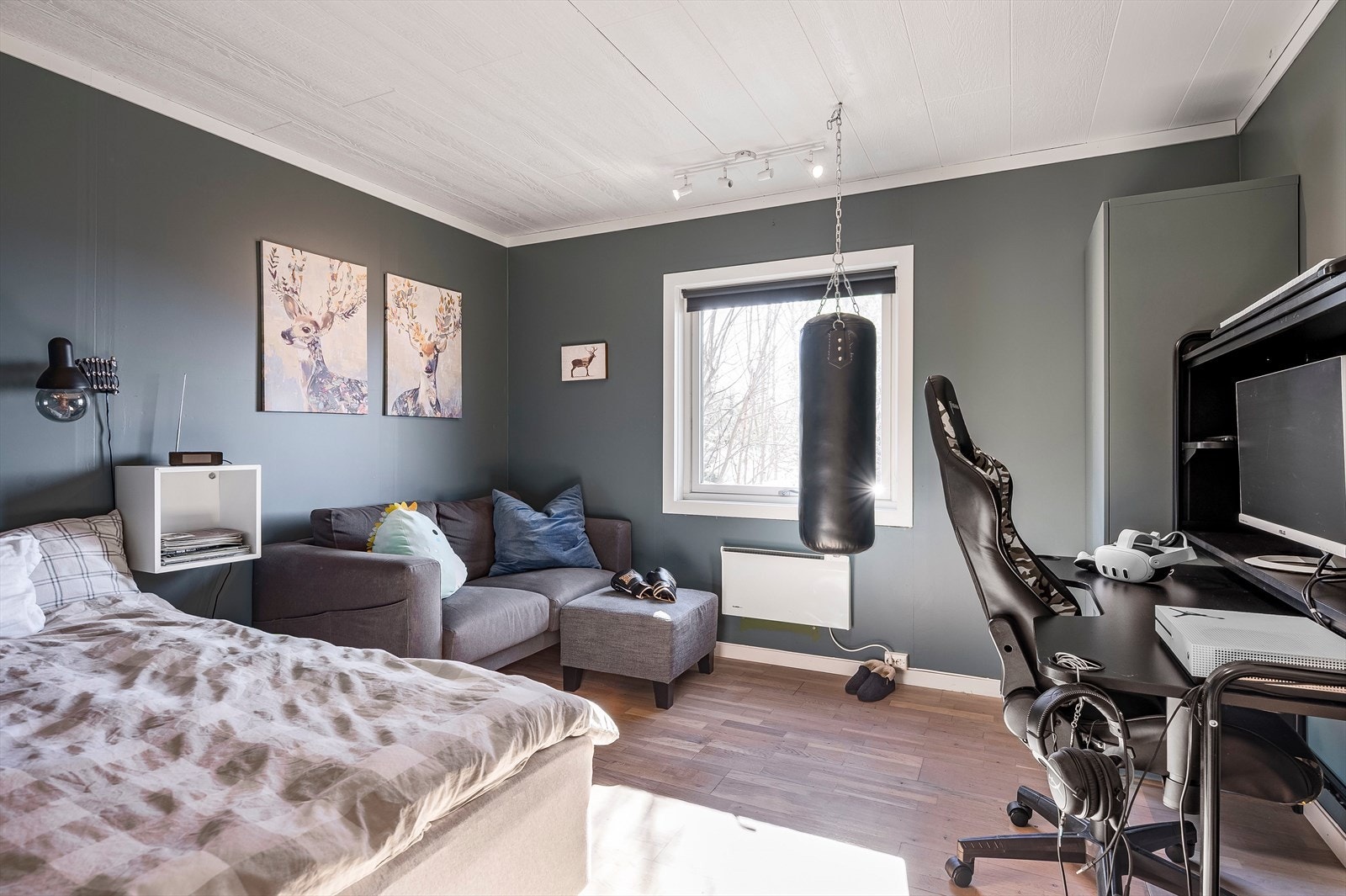 2189-3-1_075.jpg Galleribilde