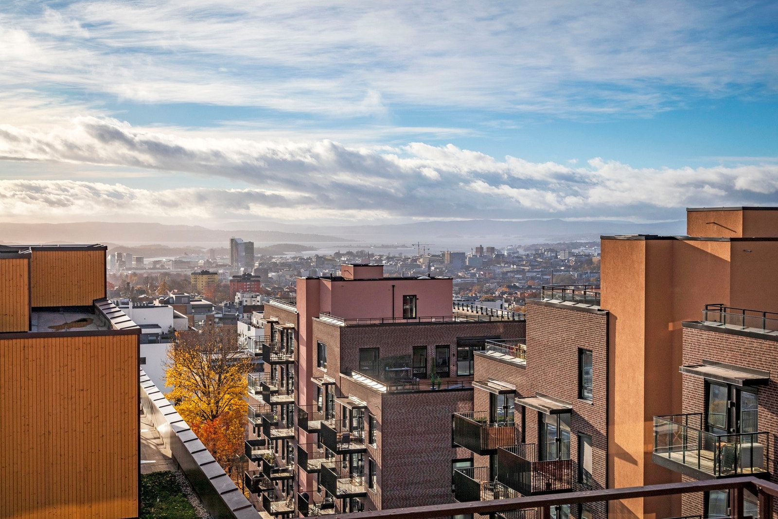 Her får du sol dagen lang og enda mer av den fantastiske utsikten! Galleribilde
