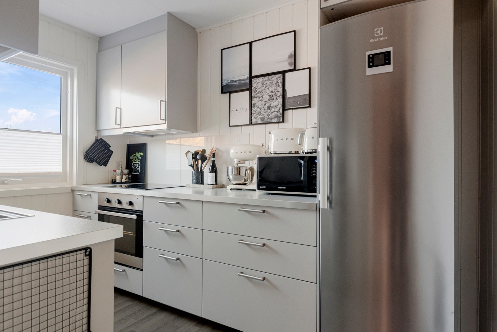 Opplegg for hvitevarer. Galleribilde