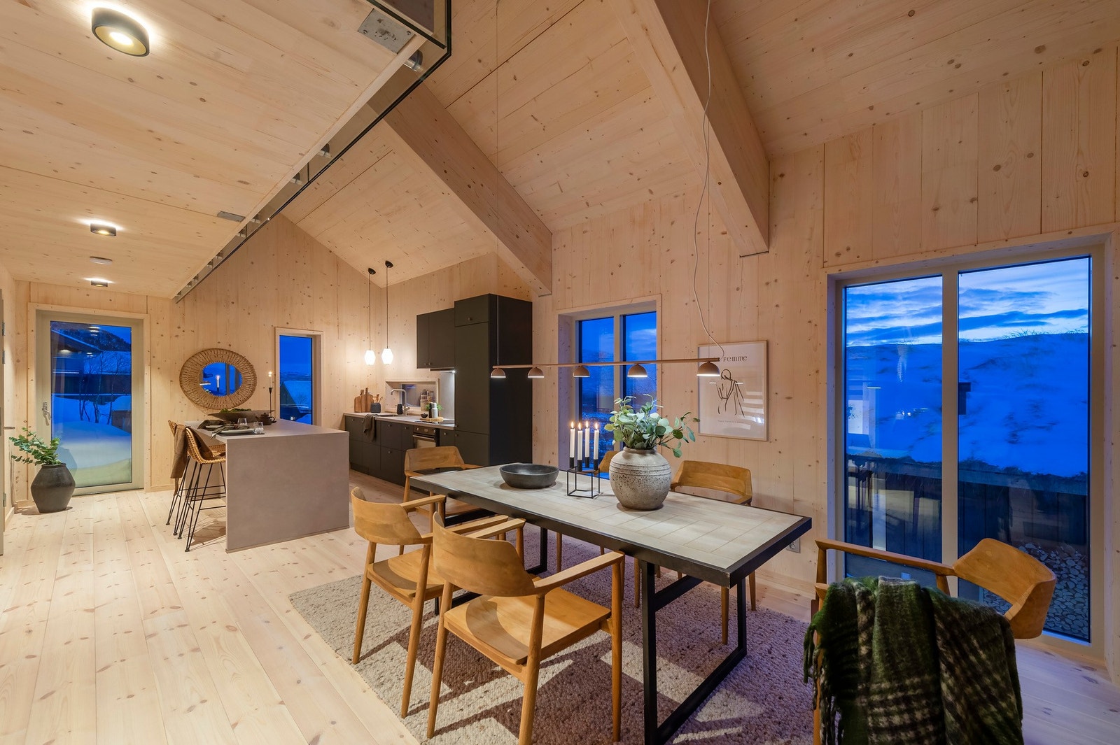 Muligheten for å invitere over på middager, samt hyggelige sammenkomster. Galleribilde