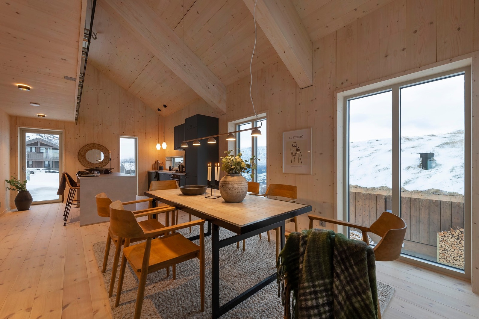 Muligheten for å invitere over på middager, samt hyggelige sammenkomster. Galleribilde