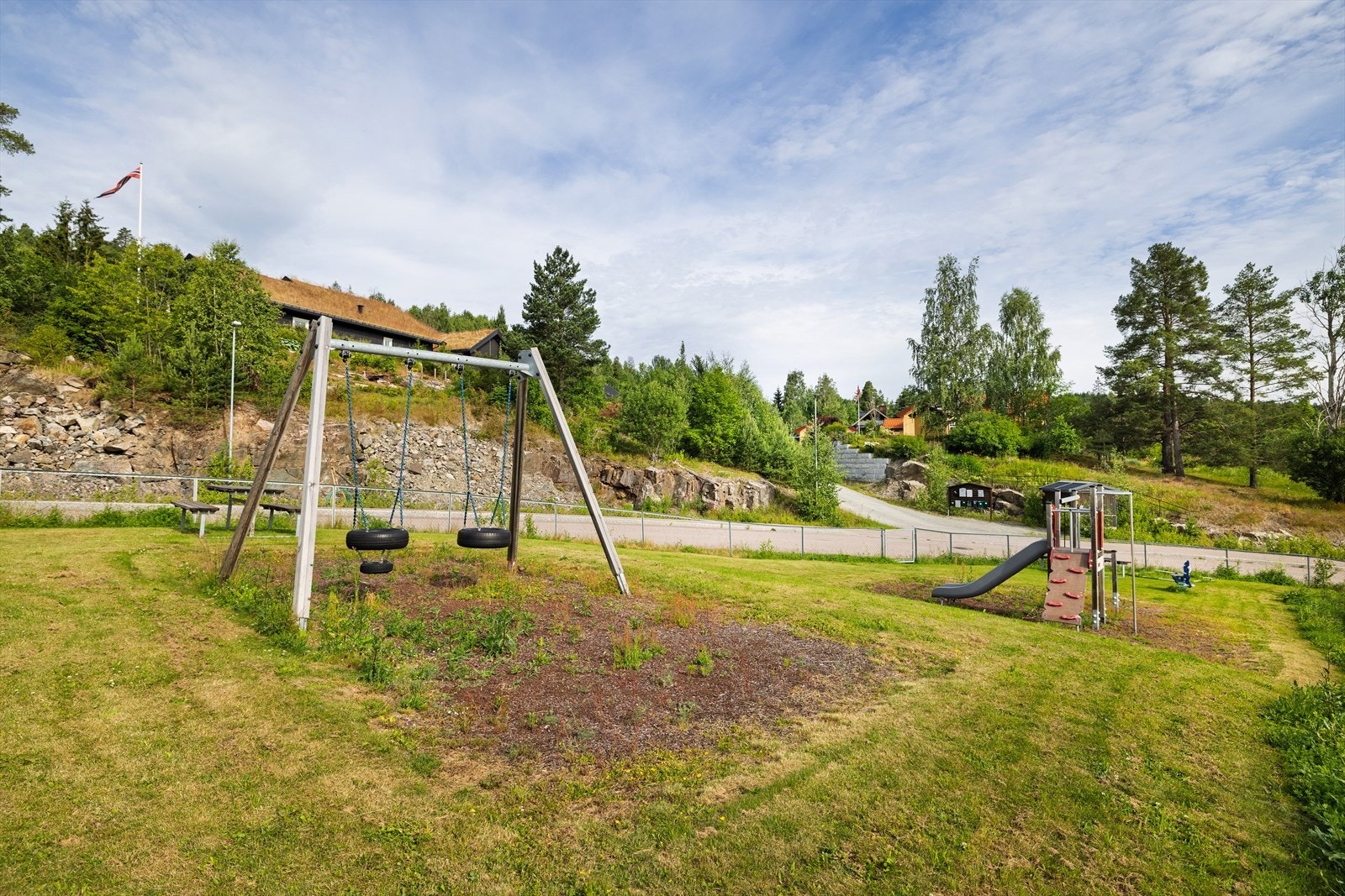 Felleslekeplass. Galleribilde