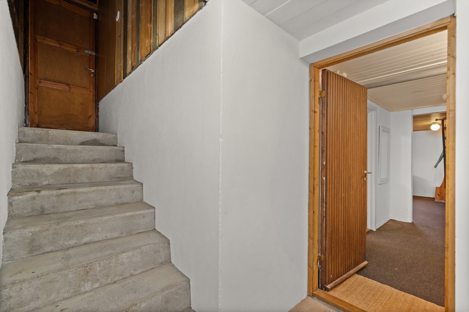 Adkomst til kjeller fra utsiden Galleribilde