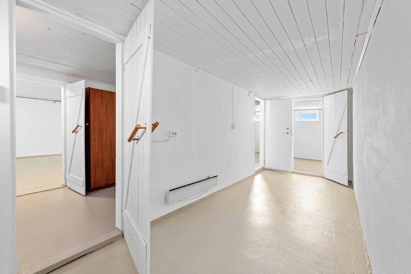 Gang i kjeller Galleribilde