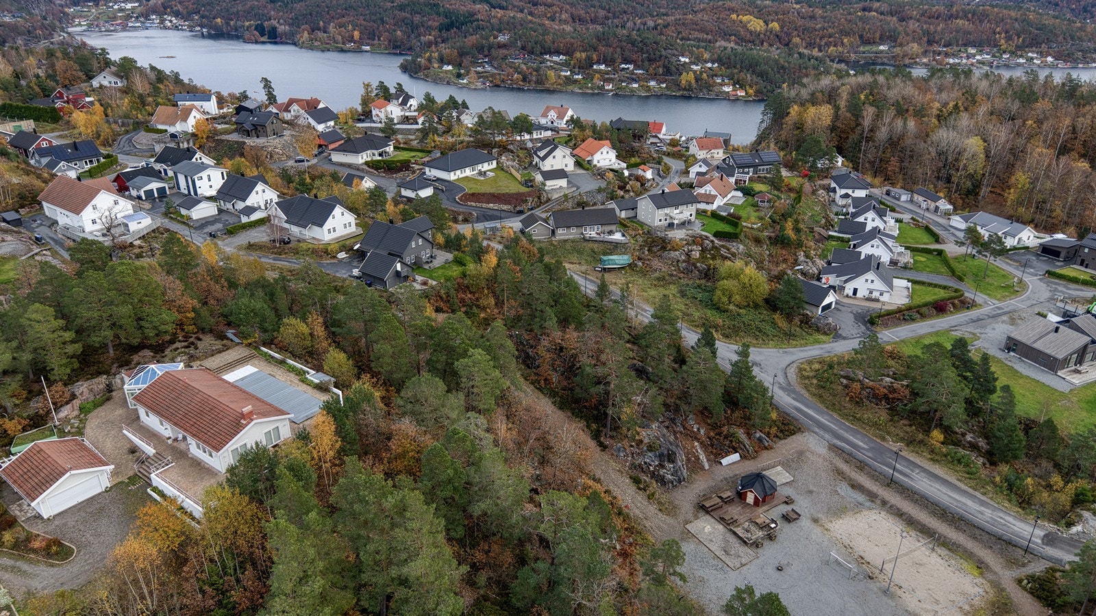 DJI_20251030122029_0036_D_HDR Galleribilde