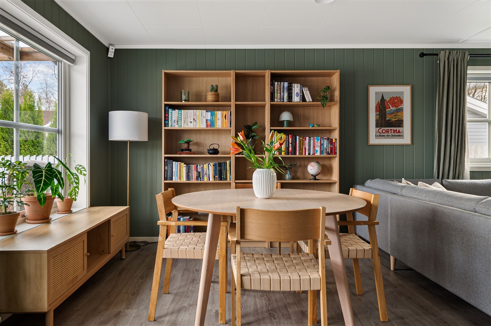 Meget pen eierseksjon beliggende i Hunndalen. Galleribilde