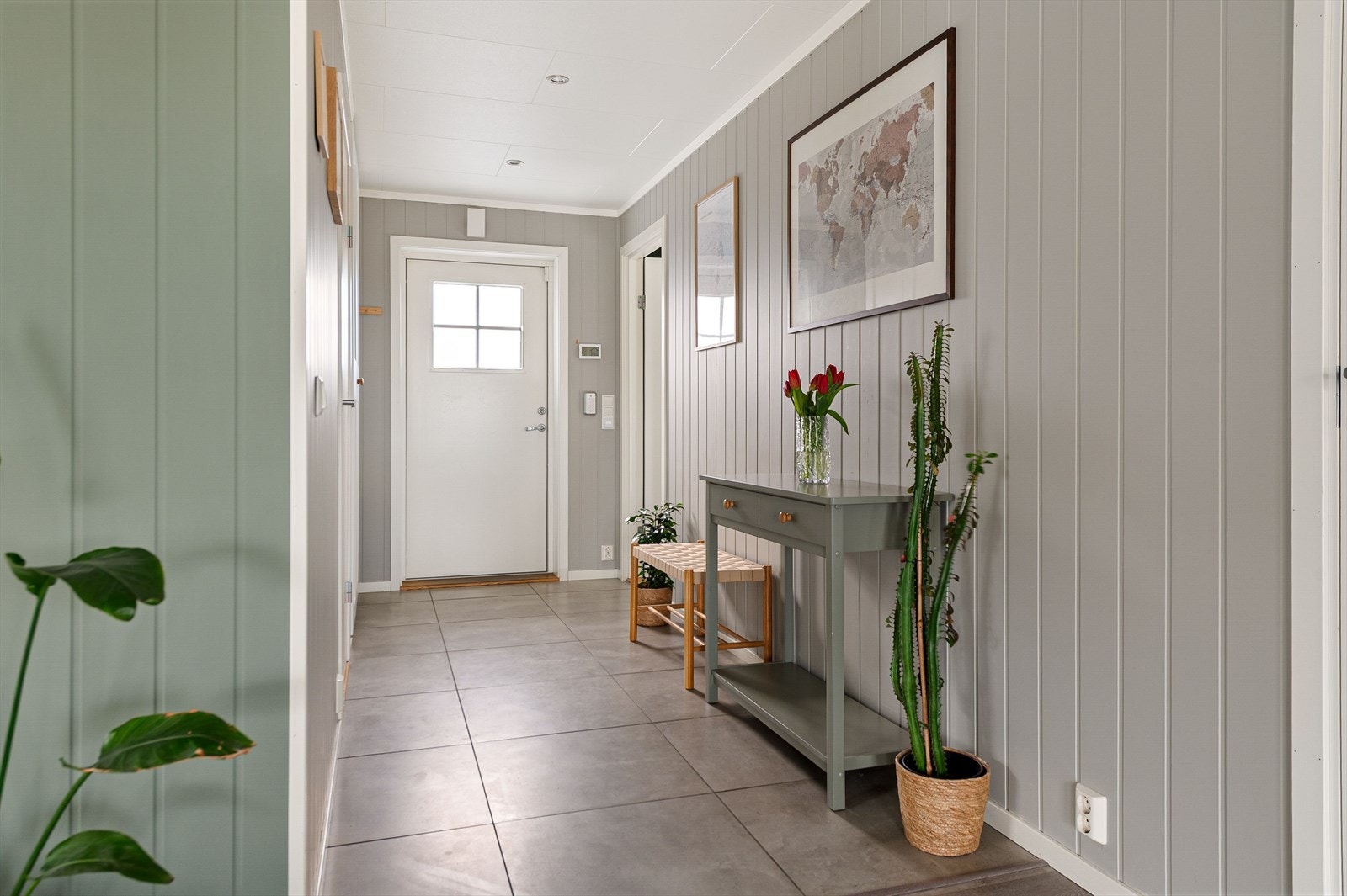 Entré. Galleribilde