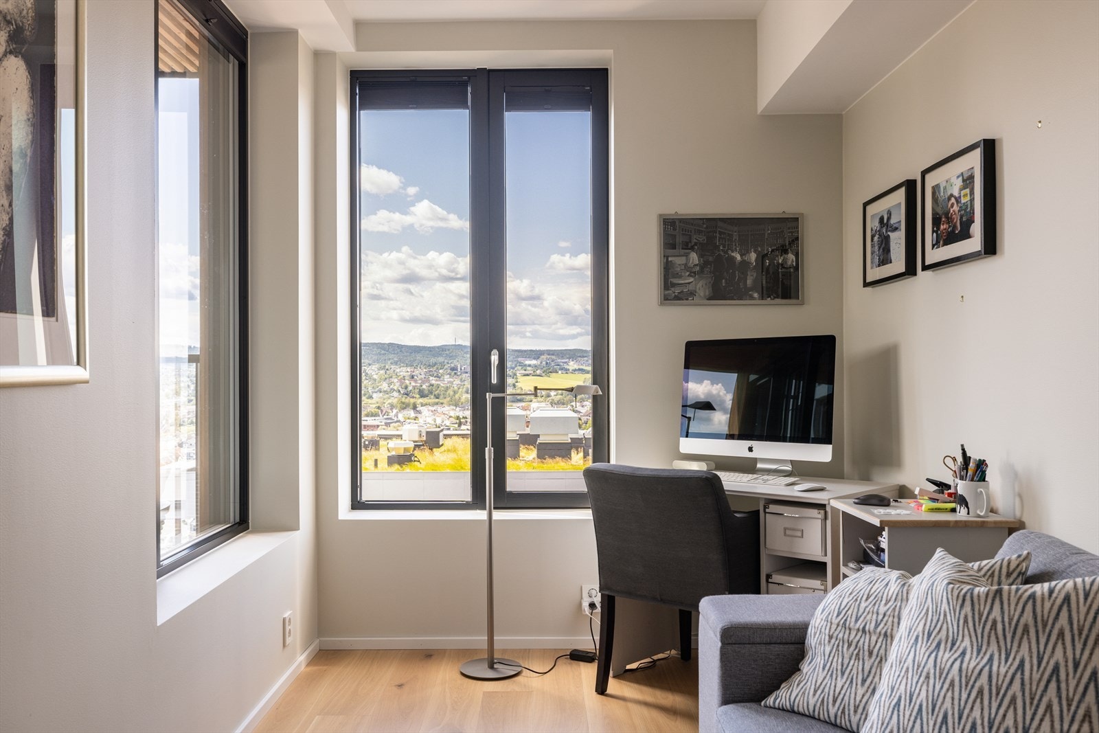 Rommet passer utmerket som barnerom, gjesterom eller hjemmekontor. Galleribilde