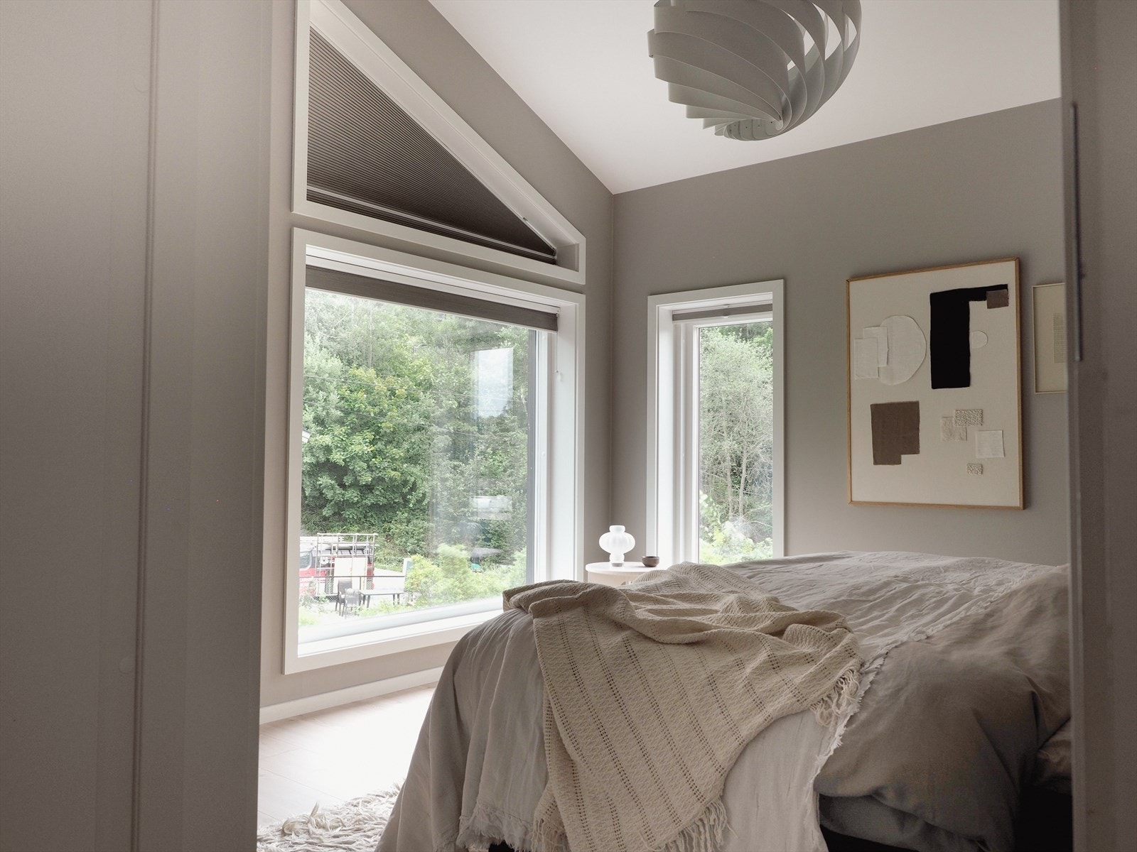 Det er fire gode soverom i boligen. Galleribilde