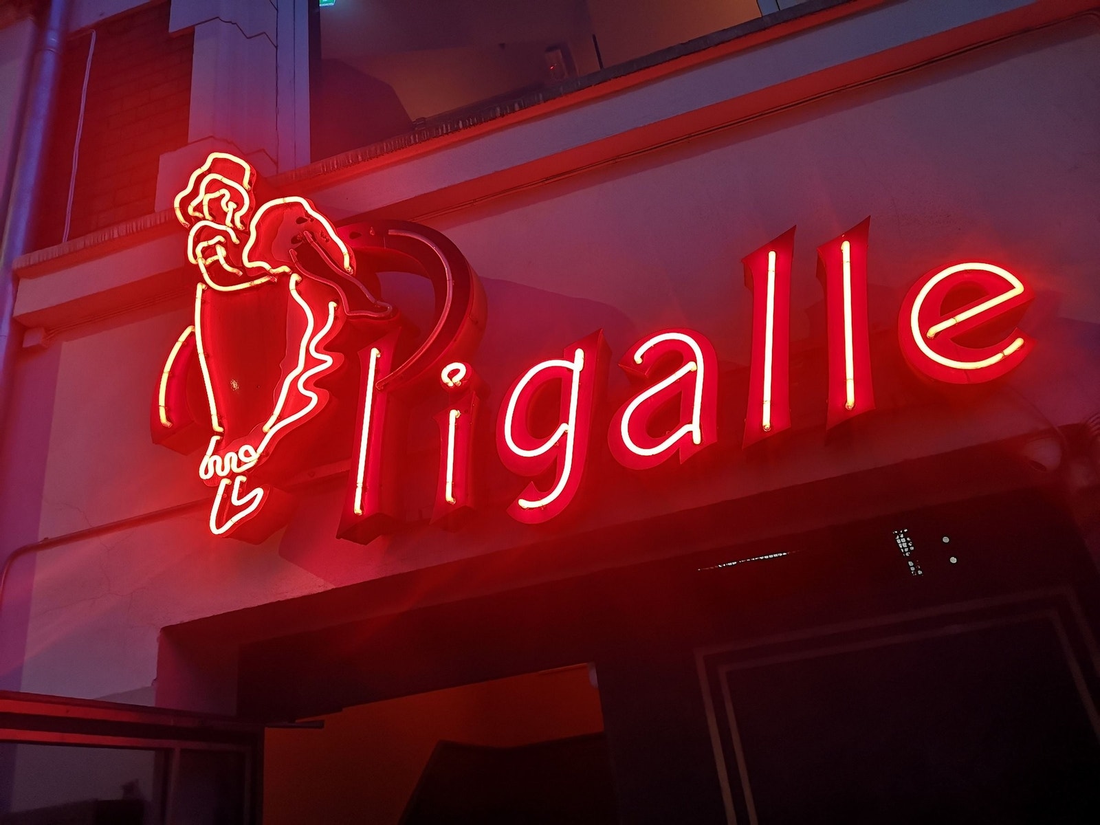 Legendarisk nattklubb/bar i Grønlandsleiret. Åpnet 1965. Nabo til Olympen(Lompa) som åpnet 1899. Galleribilde