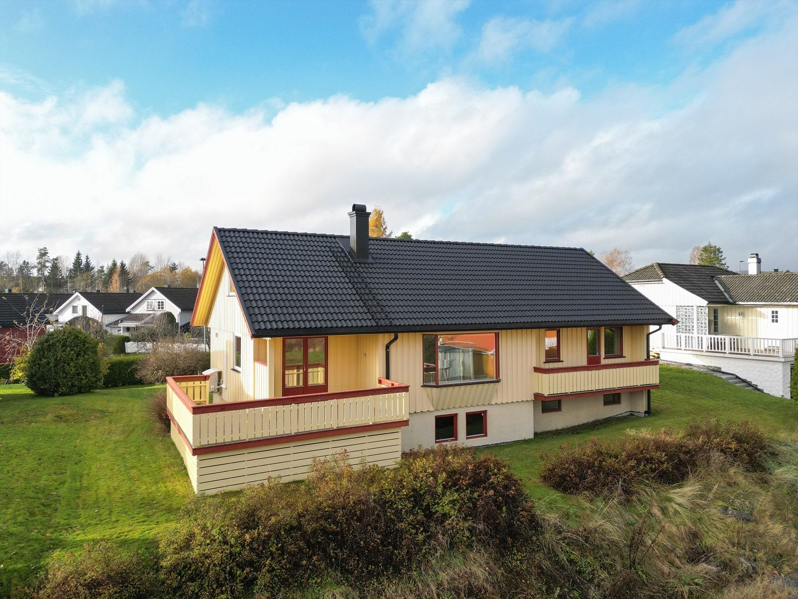 Takfornying er utført sommer 2025. Galleribilde