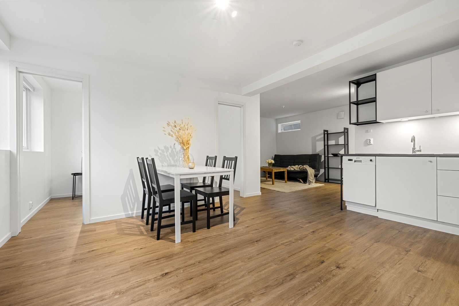 - Velkommen ned til hybel med inntekt på 13.000,- pr. mnd. - Galleribilde