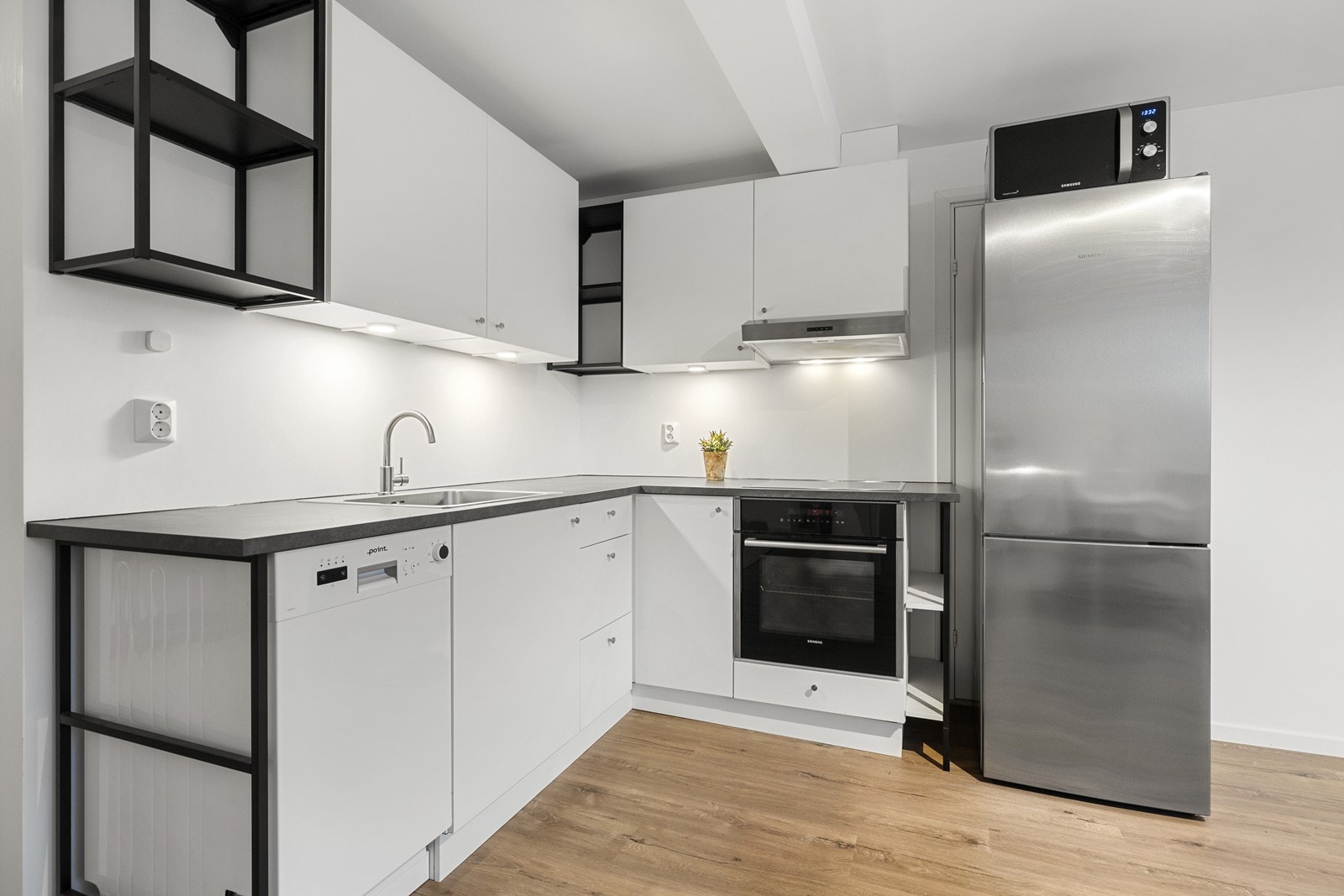 - Pent kjøkken i hybeldel - Galleribilde