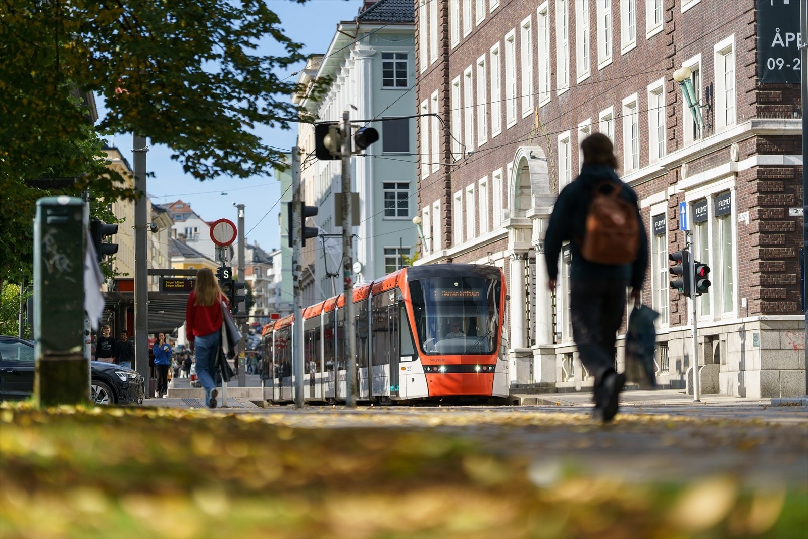 Nærmeste bybanestopp er på Nygård, som tar deg til byparken på få minutter. Galleribilde